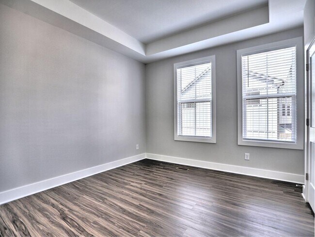 Building Photo - 176 Chestnut Cir