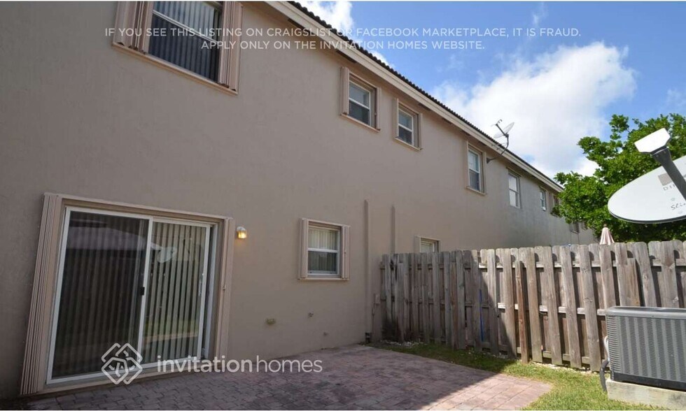 Building Photo - 22565 SW 89th Pl