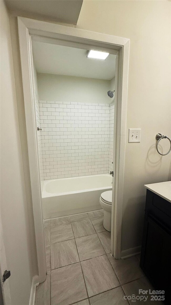 Building Photo - 4948 Sardis Rd