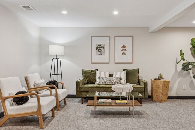 Building Photo - Gorgeous Like New Remodeled Edina Beauty with Gourmet Kitchen, Hardwood Floors & 2-Car Garage!