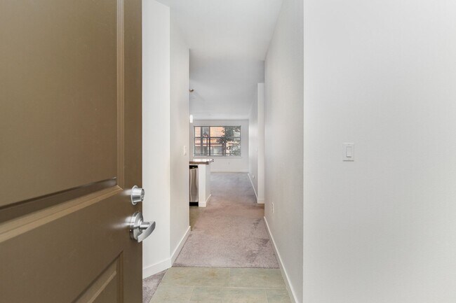 Building Photo - Spacious 1 Bedroom + Den in Canal Station – Prime Ballard Location! - $2,500