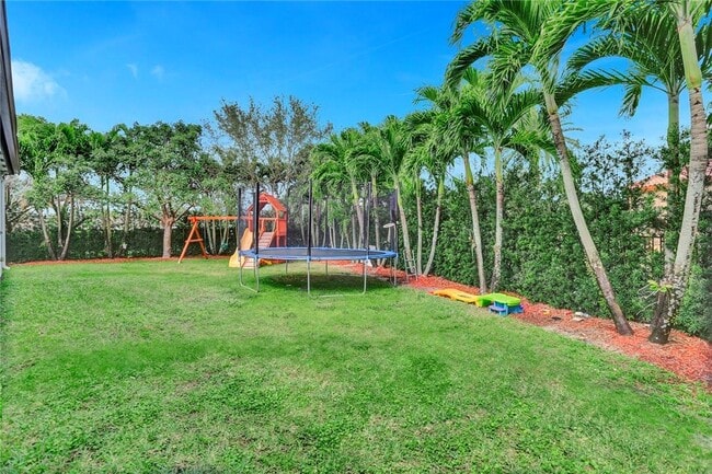 Building Photo - 4092 NW 88th Ter