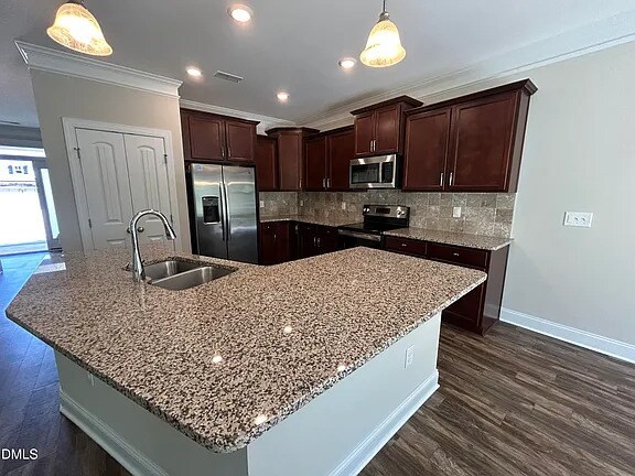 Building Photo - 59 Cliffview Dr