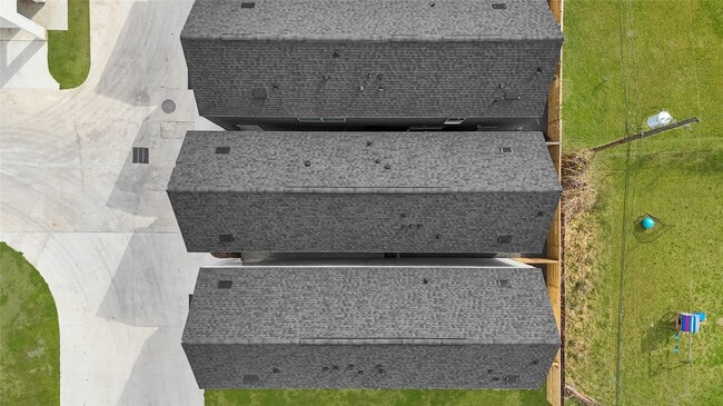 Building Photo - 409 Alvia Run Ln