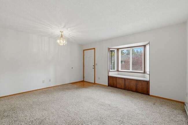 Interior Photo - Barrington Square