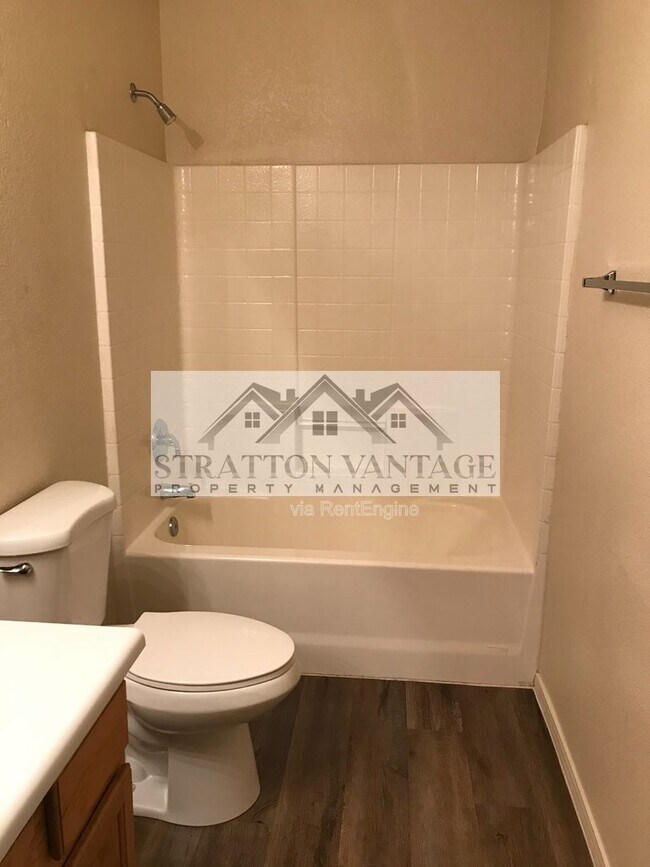 Building Photo - 2643 S 84th Gln