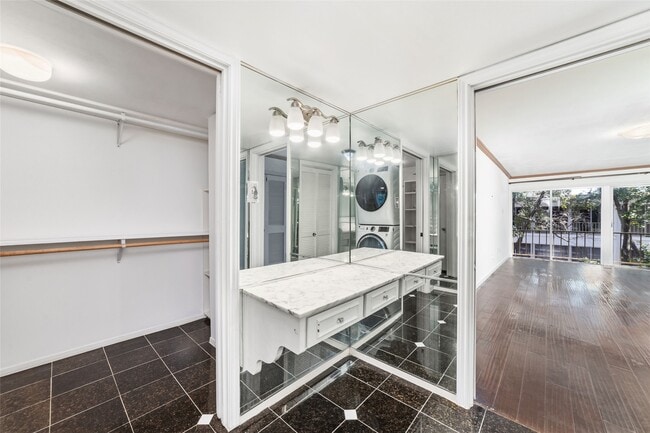 Building Photo - 5050 Ambassador Way