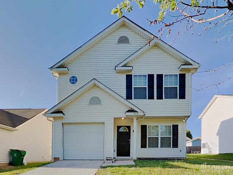 Building Photo - 1316 Crandon Dr