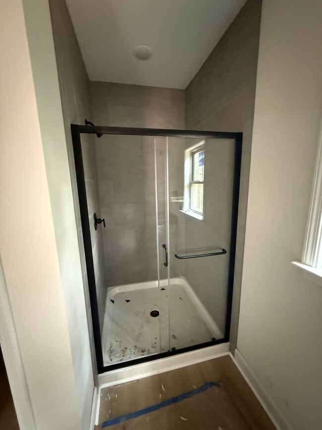 Building Photo - 131 Kennel Rd