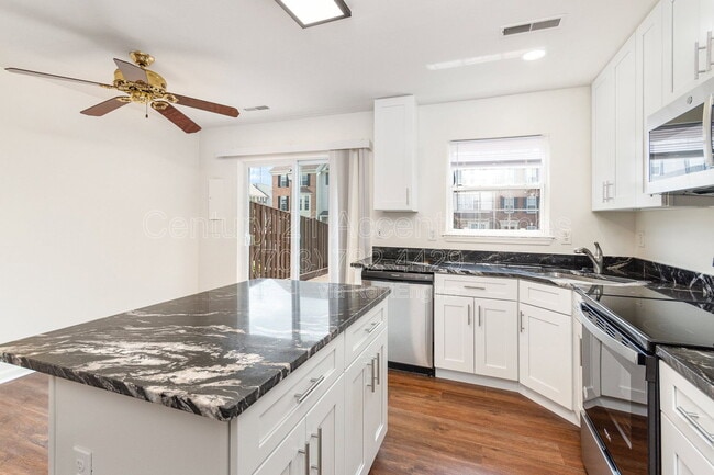 Building Photo - 45425 Clarkes Crossing Square