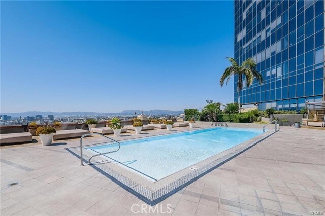 Building Photo - 1100 Wilshire Blvd