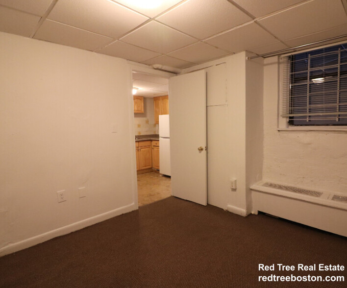 Apt B1 - 405 Huntington Ave