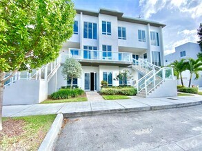 Building Photo - 6415 NW 102nd Path