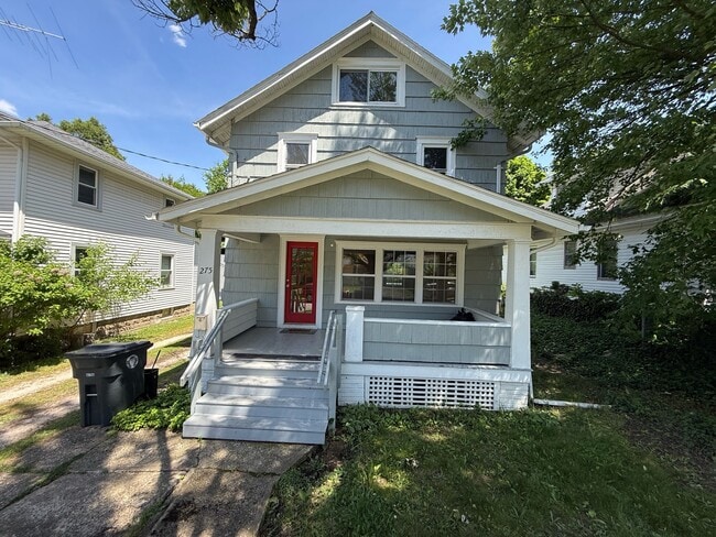 Building Photo - 275 Goodview Ave