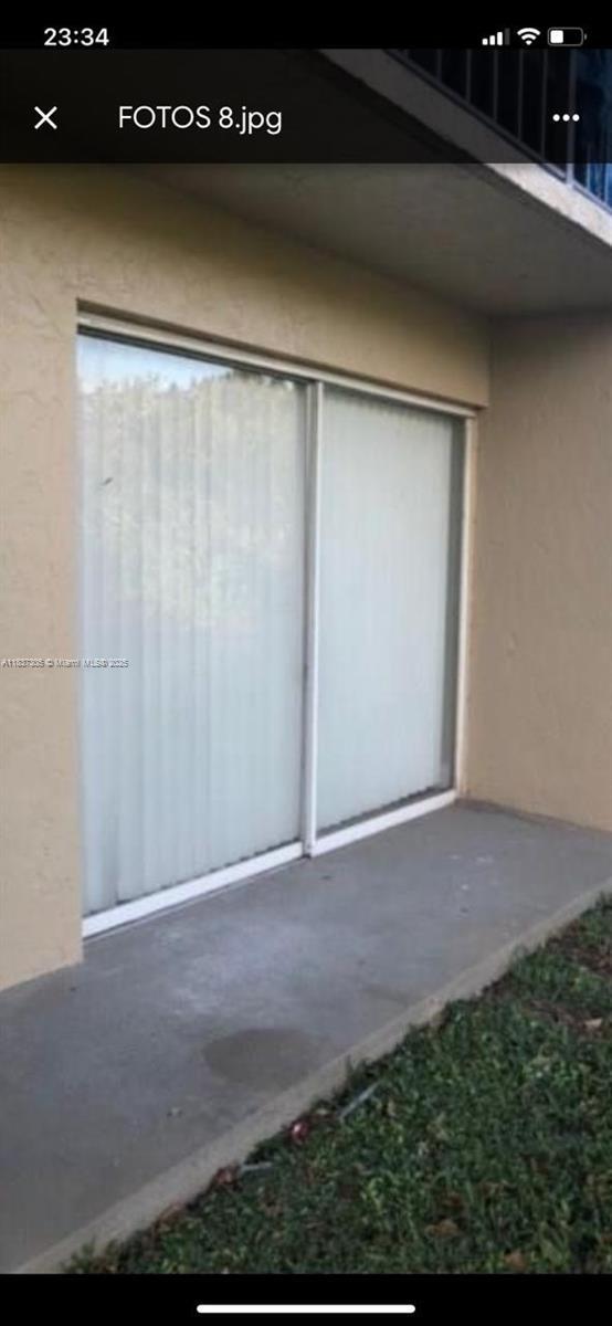 Building Photo - 1129 Lake Victoria Dr