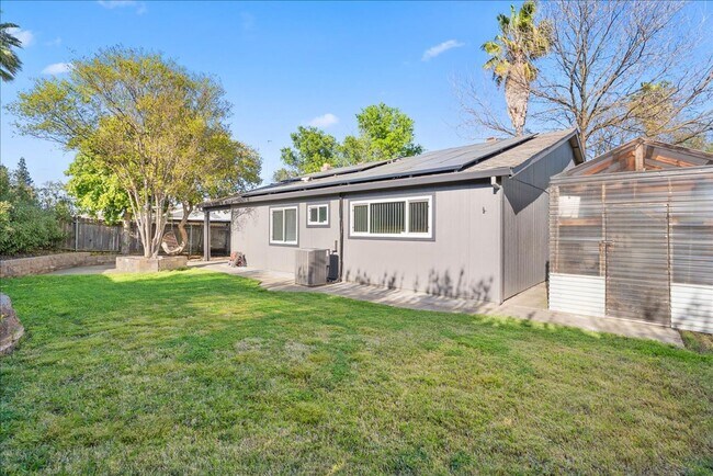 Building Photo - 8077 Cornerstone Way