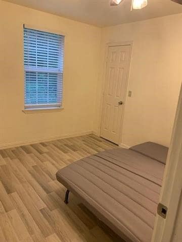 Building Photo - 12046 Center St