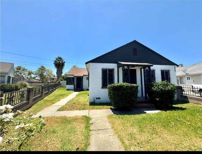 Building Photo - 249 S Matthisen Ave