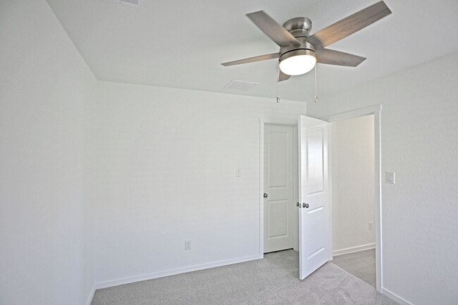 Building Photo - 1855 Lorena Wood