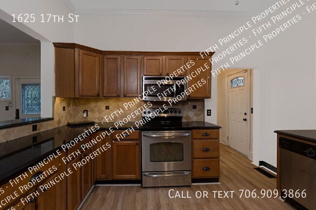 Building Photo - 1625 17th St