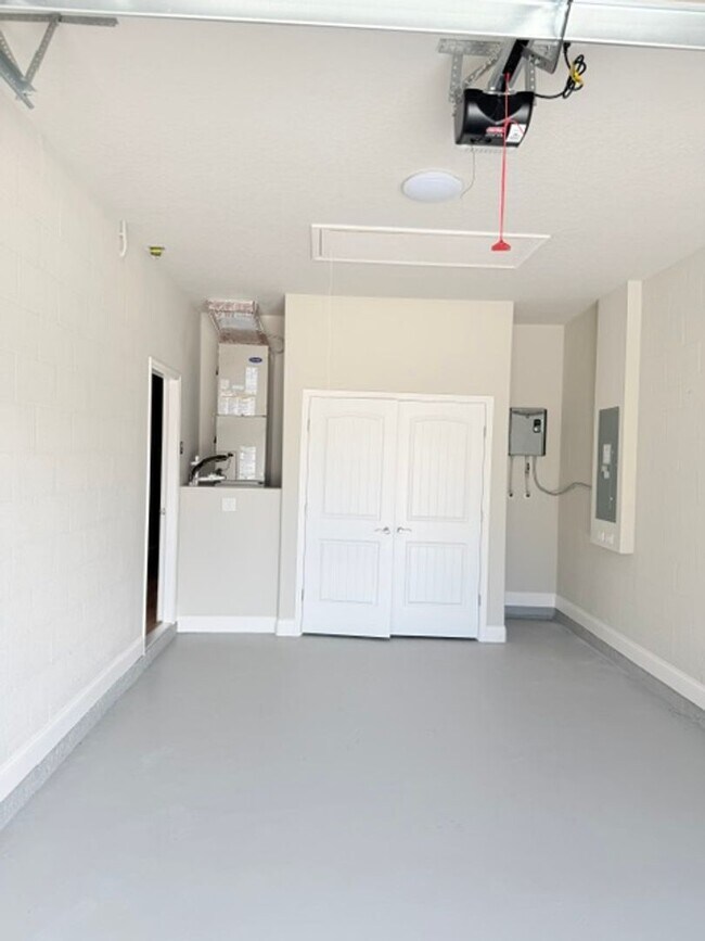 Building Photo - 29 Slumber Path