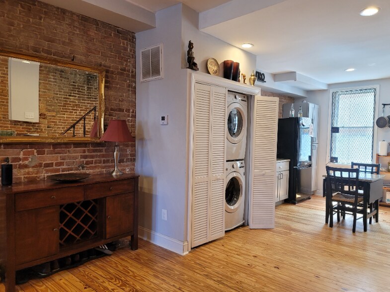 Building Photo - 503 W Lexington St