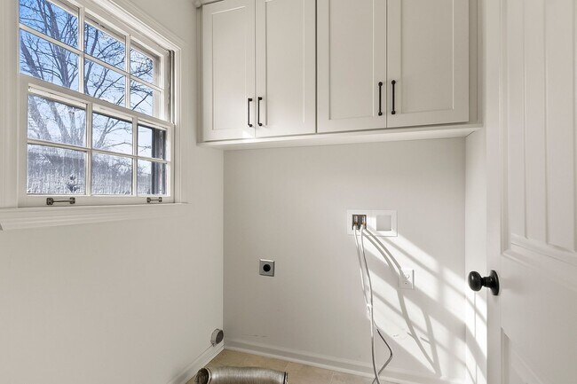 Building Photo - Idlewood Ranch Home Available Now - Massive Fenced Backyard