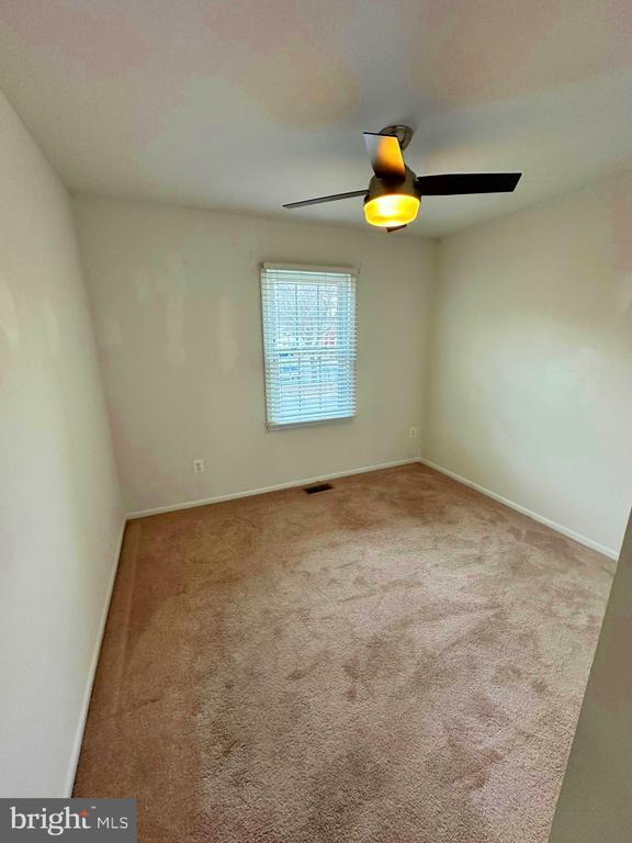 Building Photo - 7943 Timarand Ct