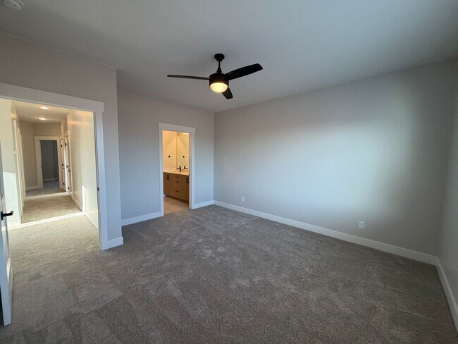 Building Photo - 608 Hemsworth Ln