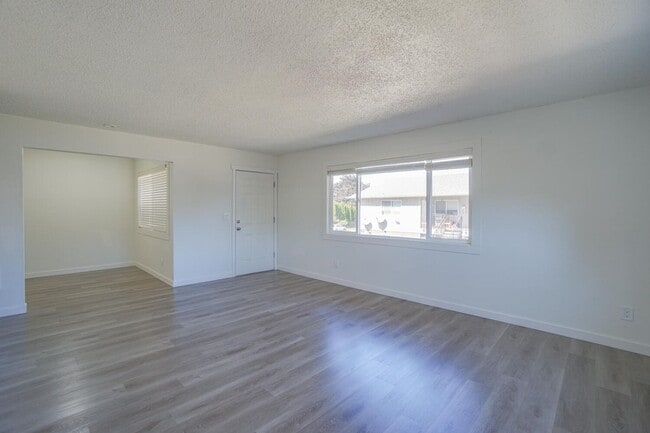 Interior Photo - Broadway Apartments