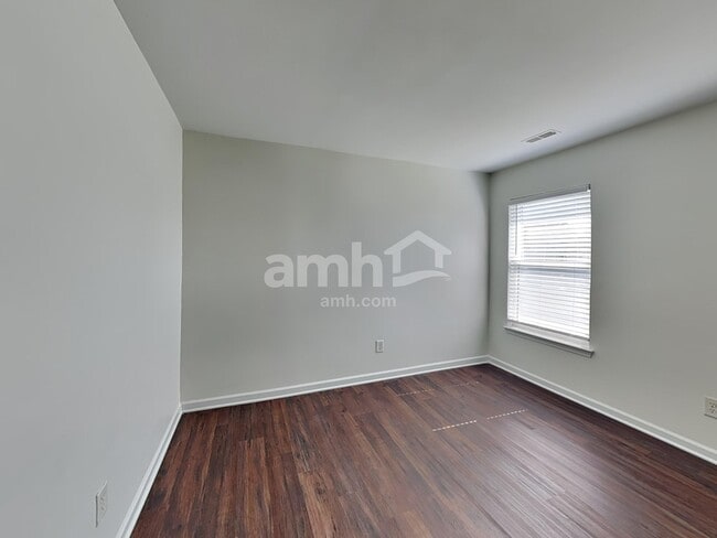 Building Photo - 4732 Sunburst Ln