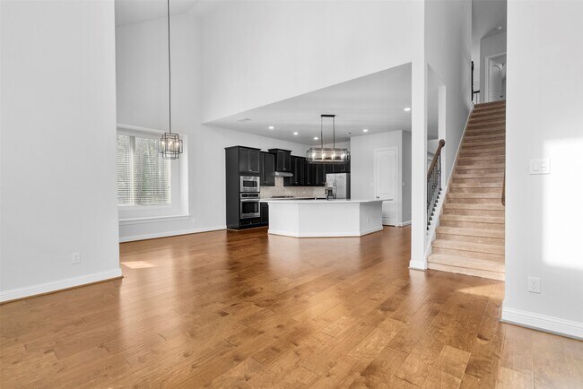 Building Photo - 148 Gray Pne Grv