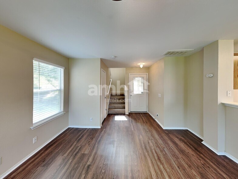 Building Photo - 2417 Elara Dr