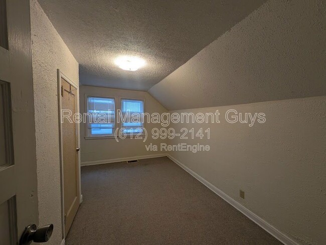 Building Photo - 5027 6th St NE