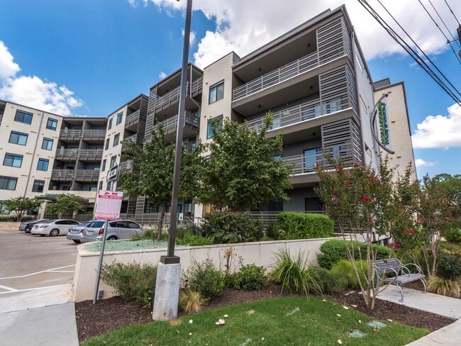 Building Photo - 3600 S Lamar Blvd