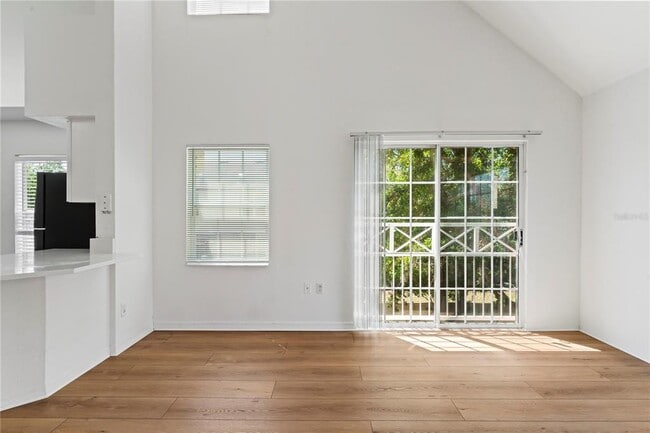 Building Photo - 10454 White Lake Ct