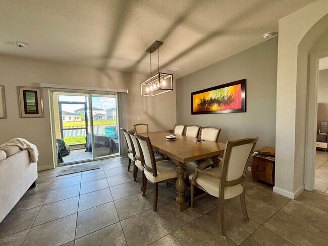 Building Photo - 10736 SW Prato Wy