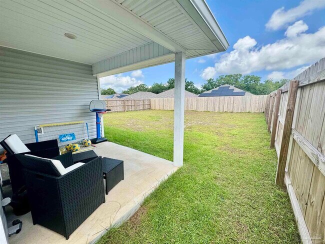 Building Photo - 914 Lovebird Ct