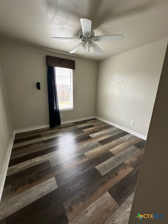 Building Photo - 4406 Alleeta Dr