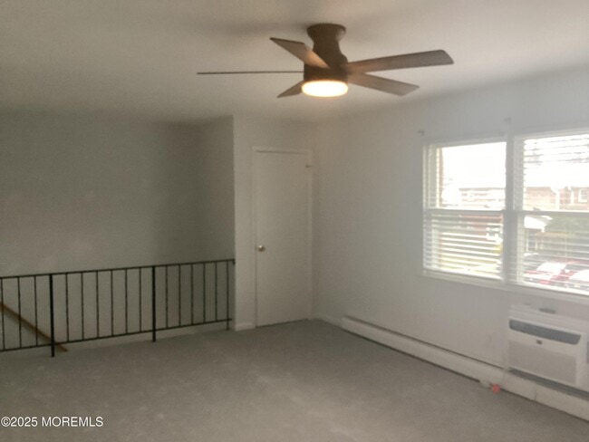 Building Photo - 25 King James Ln