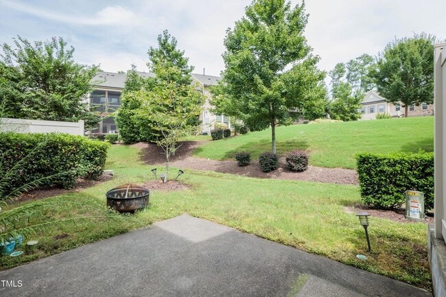 Building Photo - 533 Fumagalli Dr
