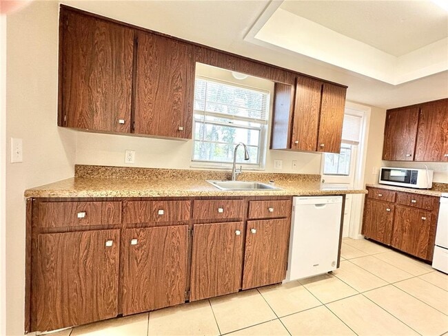 Building Photo - 132 S Bulova Dr