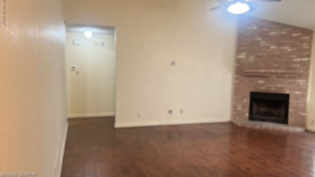 Building Photo - 903 Love Wood Ln