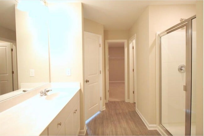 Building Photo - 6148 Lanier Harbor Lndg