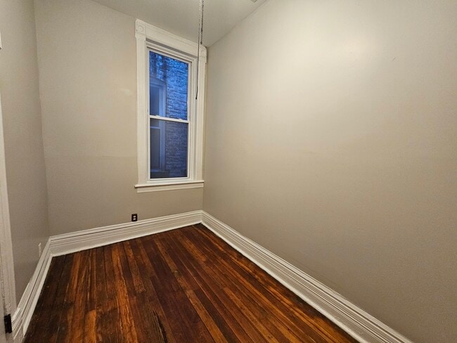 Building Photo - 2000 S Ashland Ave