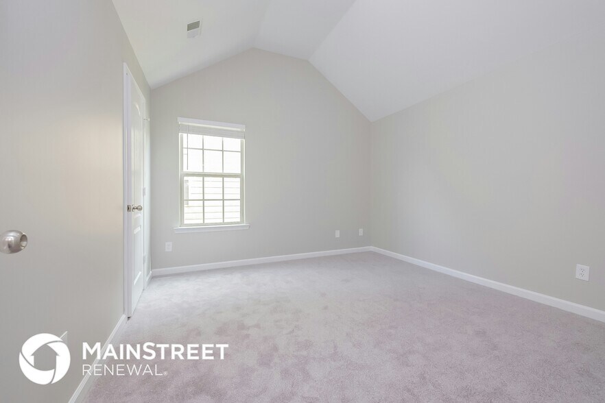 Building Photo - 240 Swem Ct