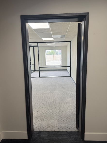 Primary Photo - 22760 Hawthorne Blvd