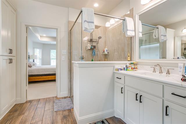Building Photo - 2857 Greenridge Dr