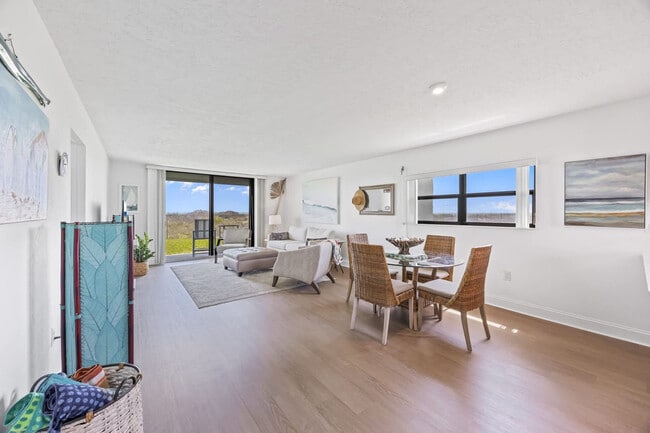 Building Photo - 2101 S Atlantic Ave