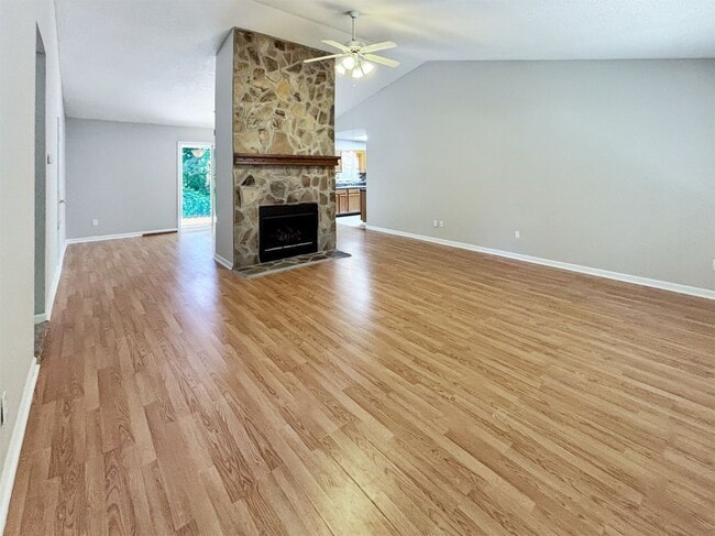 Building Photo - 1497 Chaseway Cir